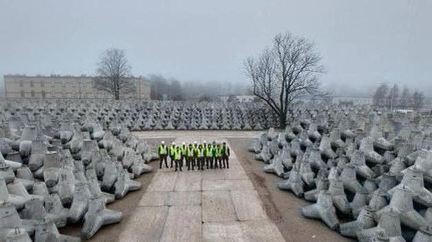 Poland strengthens eastern border