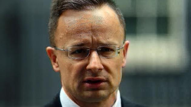 Hungary blocks ban on Russian oil