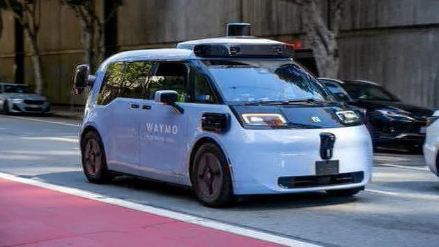 Waymo admits help from remote operators